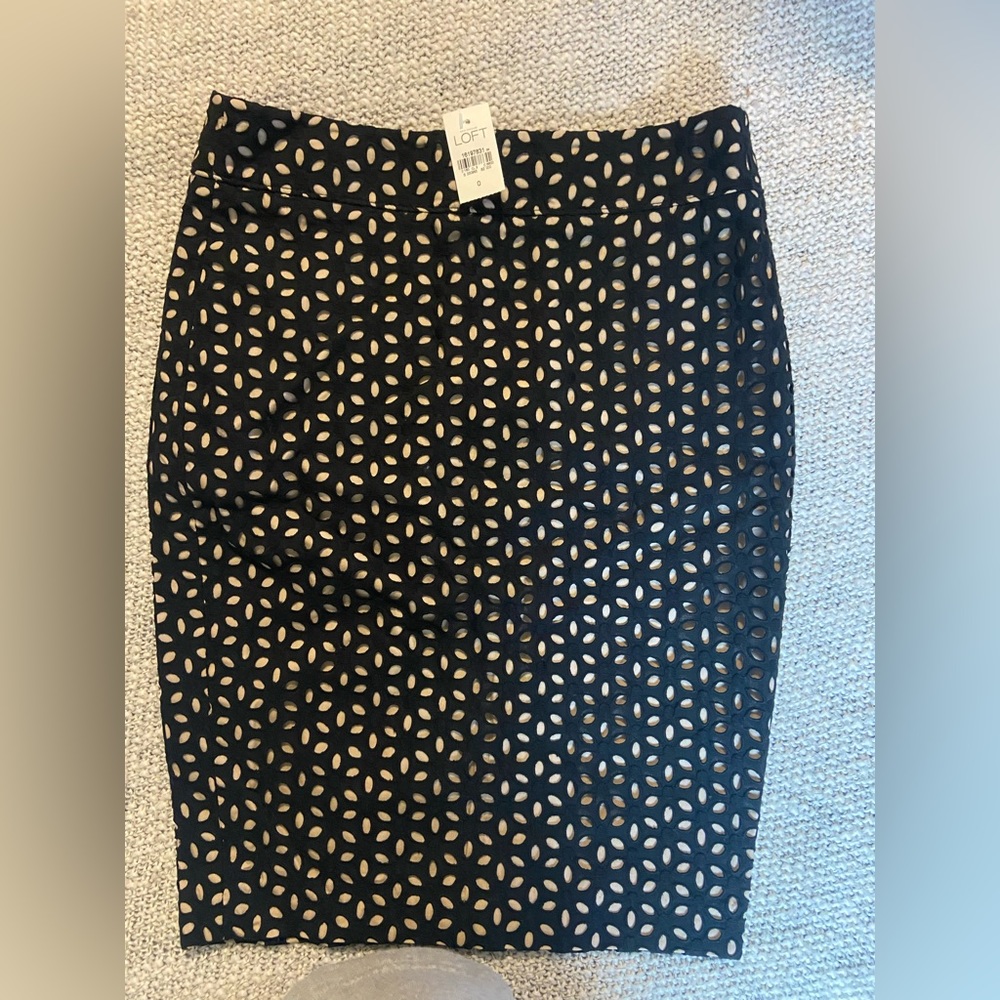 LOFT black and nude lace pencil skirt- Size 0 new with tags